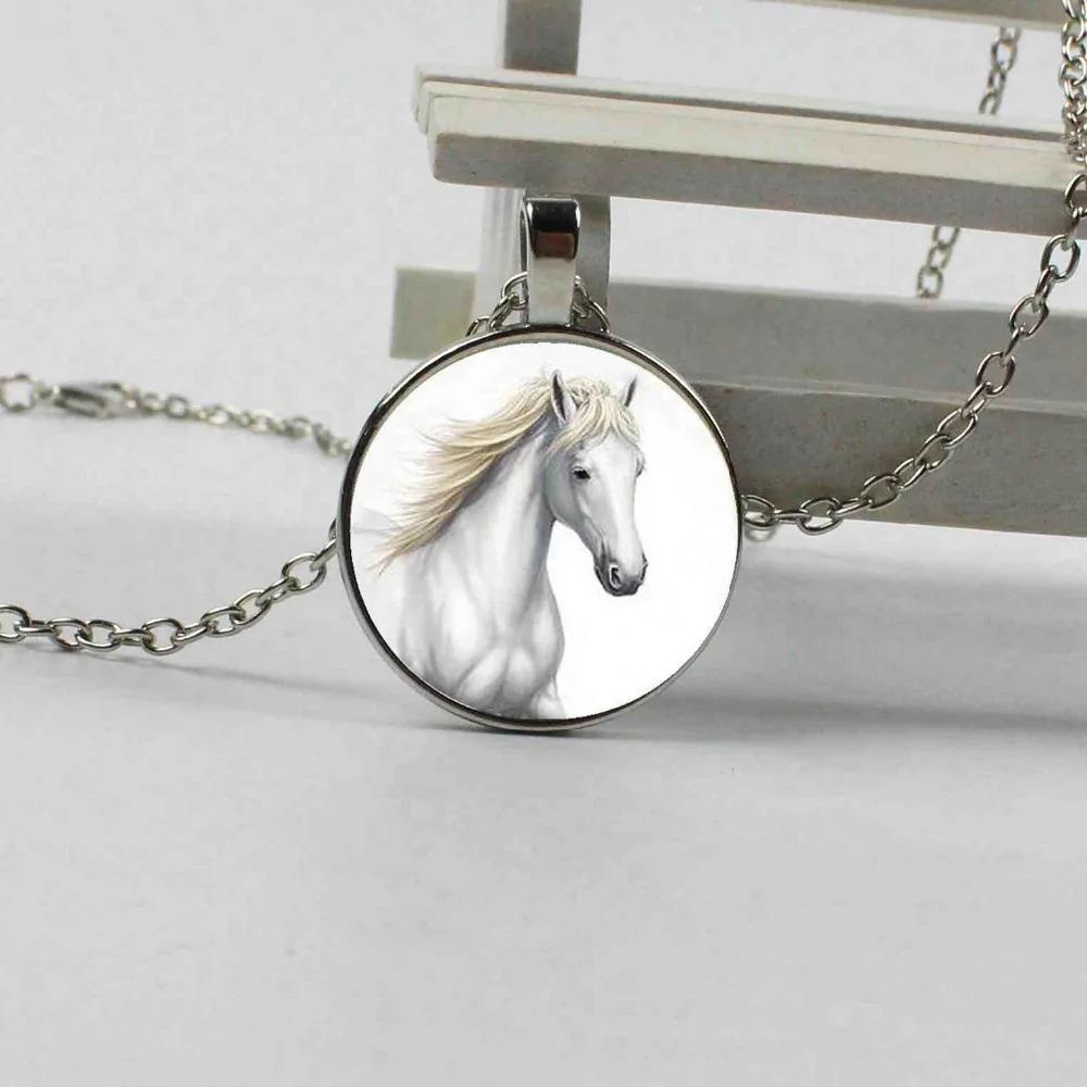 2018 hot sale new horse necklace pendant necklace fashion 50cm horse chain necklace men and women horse jewelry
2018 hot sale new horse necklace pendant necklace fashion 50cm horse chain necklace men and women horse jewelry