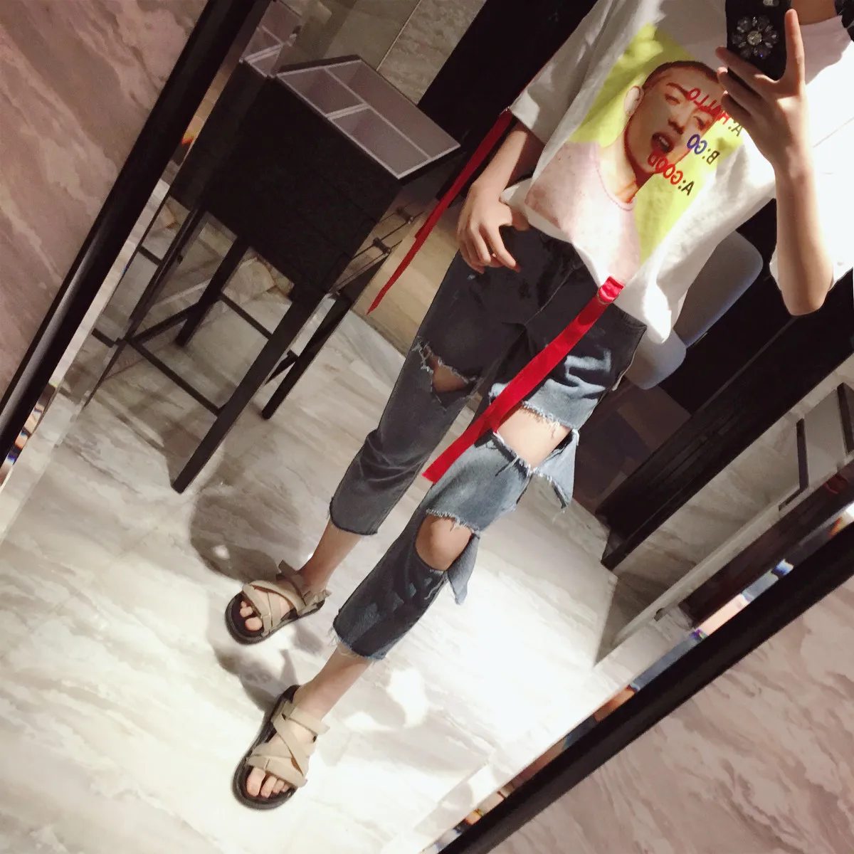 2017 Summer Wear New Product Personality Cut Beggar Pants Easy High Waist Cowboy Directly Canister Nine Part Woman
2017 Summer Wear New Product Personality Cut Beggar Pants Easy High Waist Cowboy Directly Canister Nine Part Woman