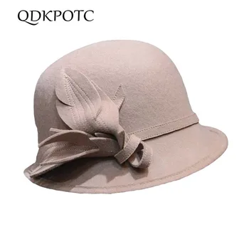 QDKPOTC 2018 New Fashion Elegance Fedoras Hats Flowers Women's Fashion Hat 100%wool Cap Casual Hat Female Banquet Caps
QDKPOTC 2018 New Fashion Elegance Fedoras Hats Flowers Women's Fashion Hat 100%wool Cap Casual Hat Female Banquet Caps