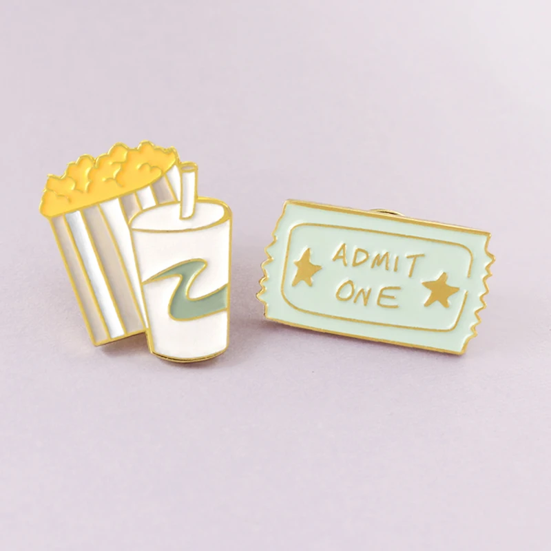 Movie Ticket Popcorn Cola Food Drink Brooches Enamel Pins Lapel pin Denim Shirt bag Collar Fun Jewelry Gift for Friends Spille
Movie Ticket Popcorn Cola Food Drink Brooches Enamel Pins Lapel pin Denim Shirt bag Collar Fun Jewelry Gift for Friends Spille
