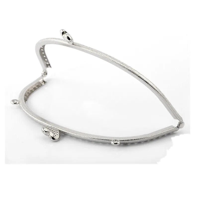 2Pcs Silver Tone Double Hearts Metal Arch Frame Kiss Clasps Lock Handle DIY Purses Bags Handbags Making 16.5x8.5cm
2Pcs Silver Tone Double Hearts Metal Arch Frame Kiss Clasps Lock Handle DIY Purses Bags Handbags Making 16.5x8.5cm