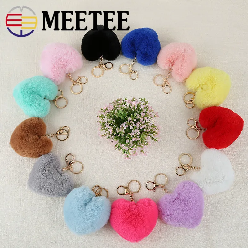 2pcs MEETEE high quality artificial wool heart shaped pompon lovely keychain for car handbag key ring girl gift ZK2312
2pcs MEETEE high quality artificial wool heart shaped pompon lovely keychain for car handbag key ring girl gift ZK2312