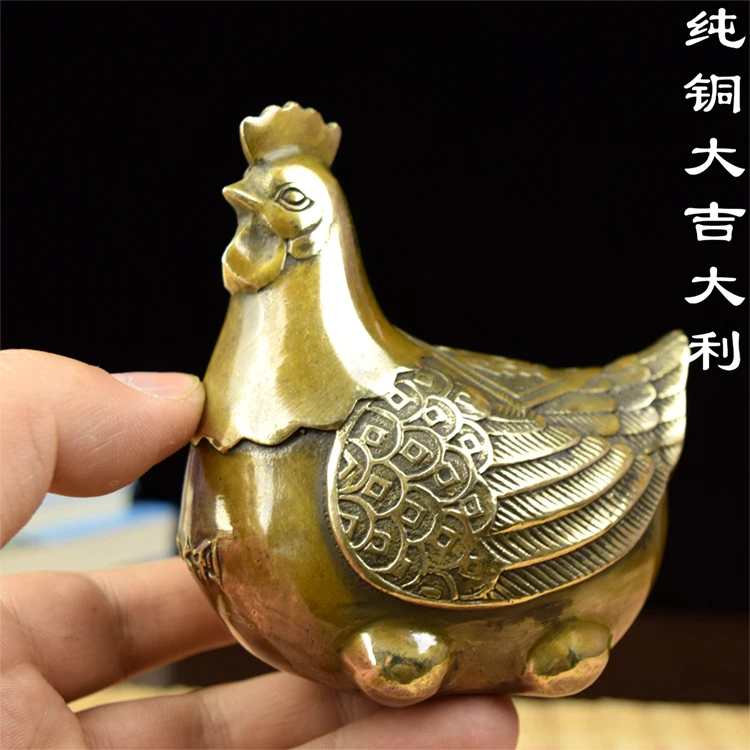 Zhaocai copper ornaments small copper ornaments antique crafts to do the most favorable auspices of chicken old brass
Zhaocai copper ornaments small copper ornaments antique crafts to do the most favorable auspices of chicken old brass