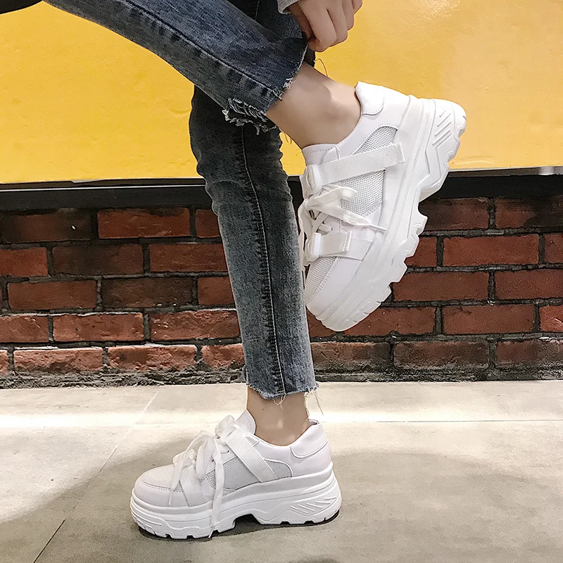 2019 Casual Shoes Women's Spring White Sneakers Mesh Air Buckle Strap Fashion Lady Sneakers Platform Shoes Footwear
2019 Casual Shoes Women's Spring White Sneakers Mesh Air Buckle Strap Fashion Lady Sneakers Platform Shoes Footwear