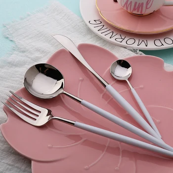 Hot Sale 4 pc Mirror light Portuguese white silver Dinnerware 304 Stainless knife fork spoon Cutlery Kitchen Food Tableware Set
Hot Sale 4 pc Mirror light Portuguese white silver Dinnerware 304 Stainless knife fork spoon Cutlery Kitchen Food Tableware Set