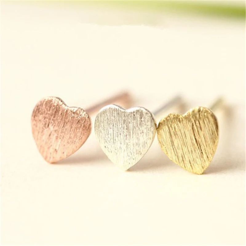 Hot Selling Gold/Silver Plated Stud Earrings Tiny Sweet Heart Shaped Studs Earrings For Women Lovely Fashion Earring Jewelry
Hot Selling Gold/Silver Plated Stud Earrings Tiny Sweet Heart Shaped Studs Earrings For Women Lovely Fashion Earring Jewelry