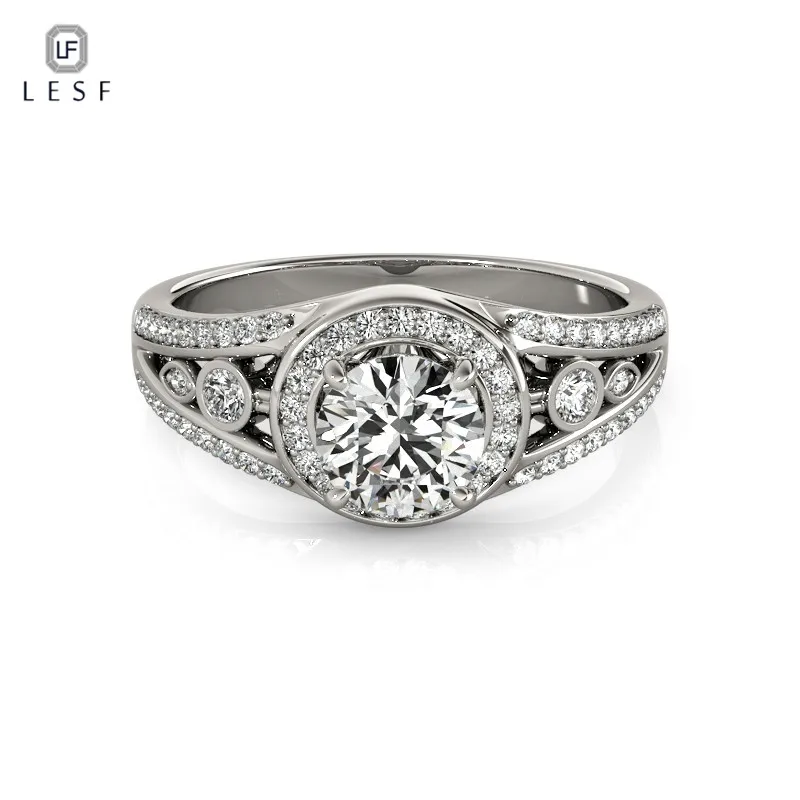 LESF 1 Carat Moissanite 925 Sterling Silver Engagement Ring Four Claw Timeless Vintage Style For Women Wedding Gift Fine Jewelry
LESF 1 Carat Moissanite 925 Sterling Silver Engagement Ring Four Claw Timeless Vintage Style For Women Wedding Gift Fine Jewelry