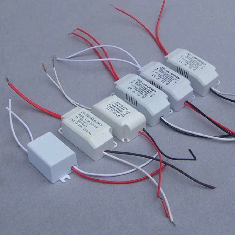 4pieces/lot 240mA,300mA 3W 4-7W 8-24W 24-36W 40-60W Led Driver Power Supply Tansformer AC 110V 220V for LED lighting accessories
4pieces/lot 240mA,300mA 3W 4-7W 8-24W 24-36W 40-60W Led Driver Power Supply Tansformer AC 110V 220V for LED lighting accessories