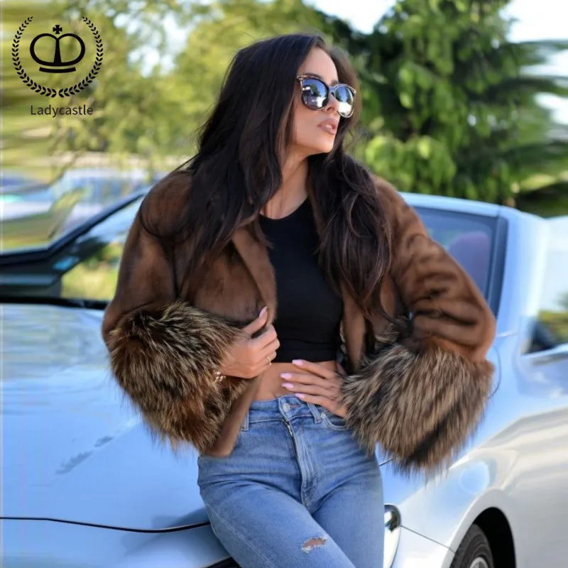 2018 New Real Mink Fur Coat Lapel Collar Jacket Women Fur Genuine With Big Fur Sleeve Luxury Mink Fur Coats Winter Warm MKW-012
2018 New Real Mink Fur Coat Lapel Collar Jacket Women Fur Genuine With Big Fur Sleeve Luxury Mink Fur Coats Winter Warm MKW-012