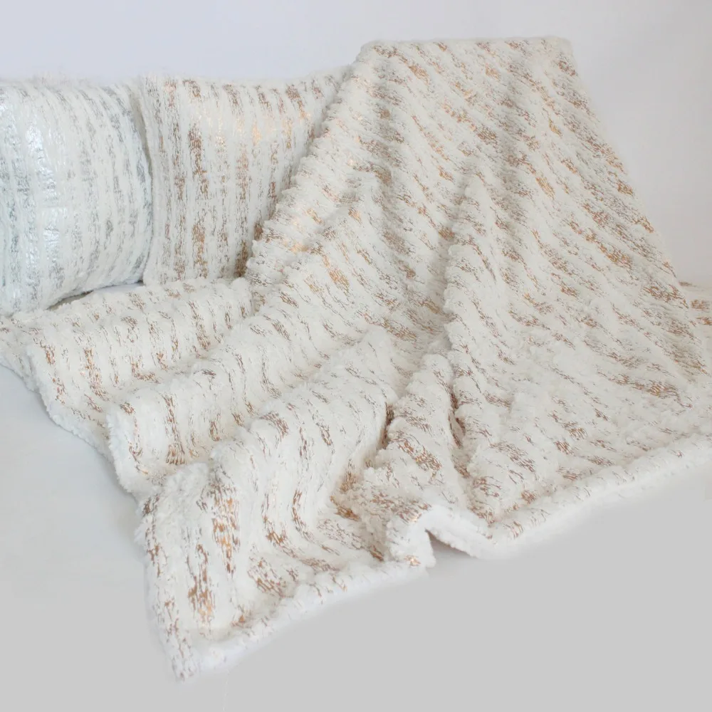 Free Shipping Faux Fur Blanket With Gided Bronzing Printed Competitive Price Soft Warm Throw P4674
Free Shipping Faux Fur Blanket With Gided Bronzing Printed Competitive Price Soft Warm Throw P4674