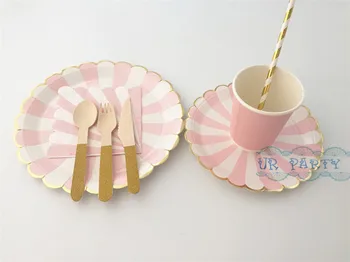 16 Sets (128pcs) Pink and Gold Foil Tableware Set Stripe Plates Napkins Solid Cups Disposable Gold Wooden Utensil for Wedding
16 Sets (128pcs) Pink and Gold Foil Tableware Set Stripe Plates Napkins Solid Cups Disposable Gold Wooden Utensil for Wedding