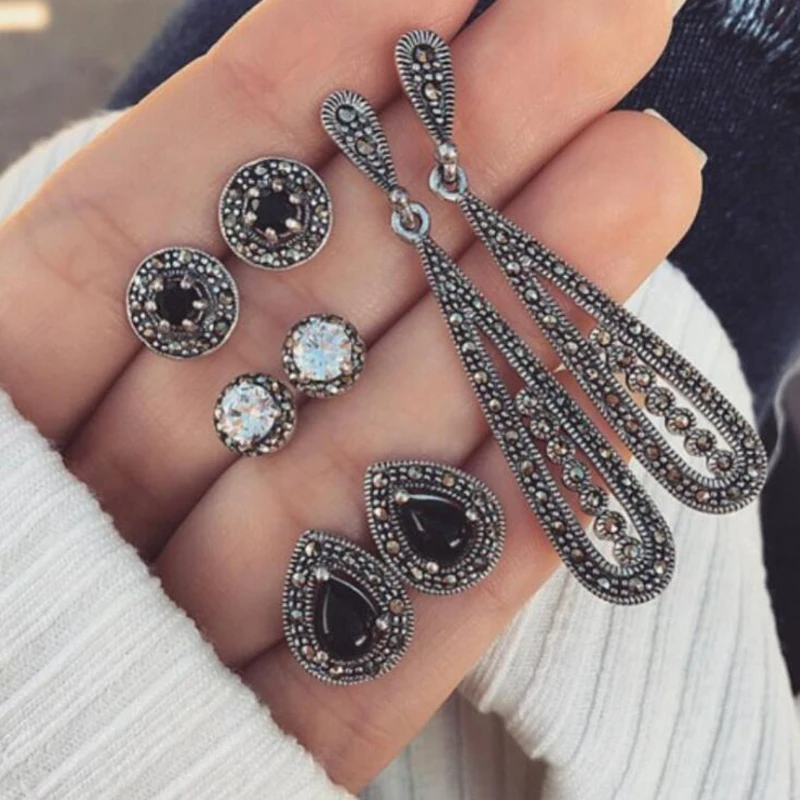 XIYANIKE 4 Pair/set Bohemian Retro Boho Green Black Crystal Hollow Drop Gems Geometric Stud Earrings Set Women Charm Party E1730
XIYANIKE 4 Pair/set Bohemian Retro Boho Green Black Crystal Hollow Drop Gems Geometric Stud Earrings Set Women Charm Party E1730