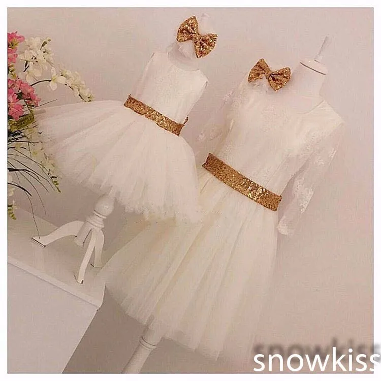 Cute ivory Lace flower girl dresses with Golden Bow Baby Birthday Party outfit ball gowns toddler princess mother daughter dress
Cute ivory Lace flower girl dresses with Golden Bow Baby Birthday Party outfit ball gowns toddler princess mother daughter dress