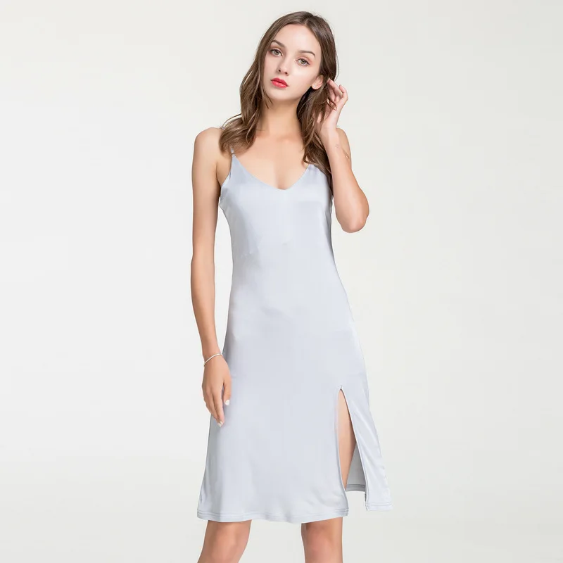Women Natural Silk Long Section V-neck Summer Everyday Slip Dress Temperament Sexy Open Forked Silk Sling Skirt Loose Petticoat
Women Natural Silk Long Section V-neck Summer Everyday Slip Dress Temperament Sexy Open Forked Silk Sling Skirt Loose Petticoat