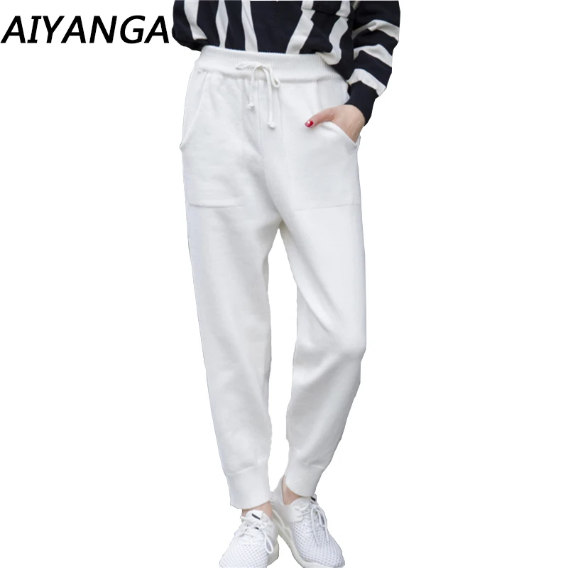 High Quality 2018 Rabbit Velvet Knitted Ankle-Length Pants For Women Autumn Winter Warm Middle Waist Harem Pants Female Trousers
High Quality 2018 Rabbit Velvet Knitted Ankle-Length Pants For Women Autumn Winter Warm Middle Waist Harem Pants Female Trousers