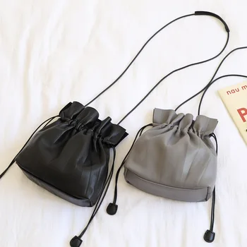 Female Cute Small Drawstring Shoulder Bag 2020 Fashion Casual Leisure Quality Pu Leather Mini Cellphone Crossbody Bag for Women
Female Cute Small Drawstring Shoulder Bag 2020 Fashion Casual Leisure Quality Pu Leather Mini Cellphone Crossbody Bag for Women