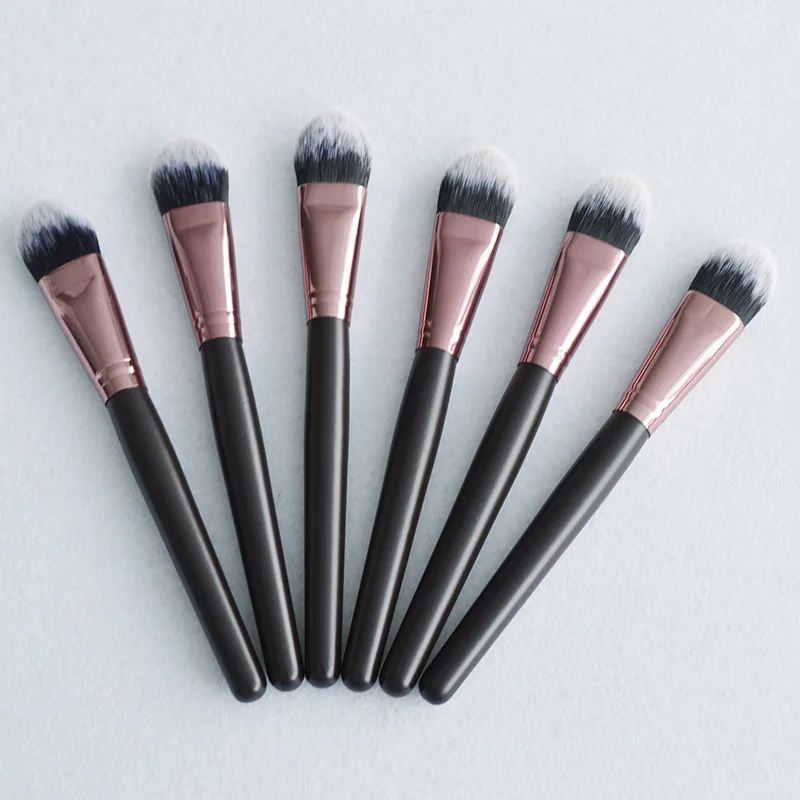 Mask brush Concealer BB cream CC foundation makeup brush beginner beauty dressing tool
Mask brush Concealer BB cream CC foundation makeup brush beginner beauty dressing tool