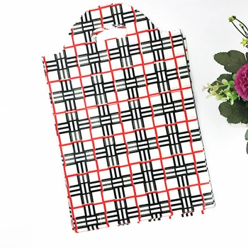 Large Plastic Bags 25x40cm Black Red Grid Thick Clothes Gift Packaging Plastic Shopping Bags With Lace Handle 50pcs/lot
Large Plastic Bags 25x40cm Black Red Grid Thick Clothes Gift Packaging Plastic Shopping Bags With Lace Handle 50pcs/lot