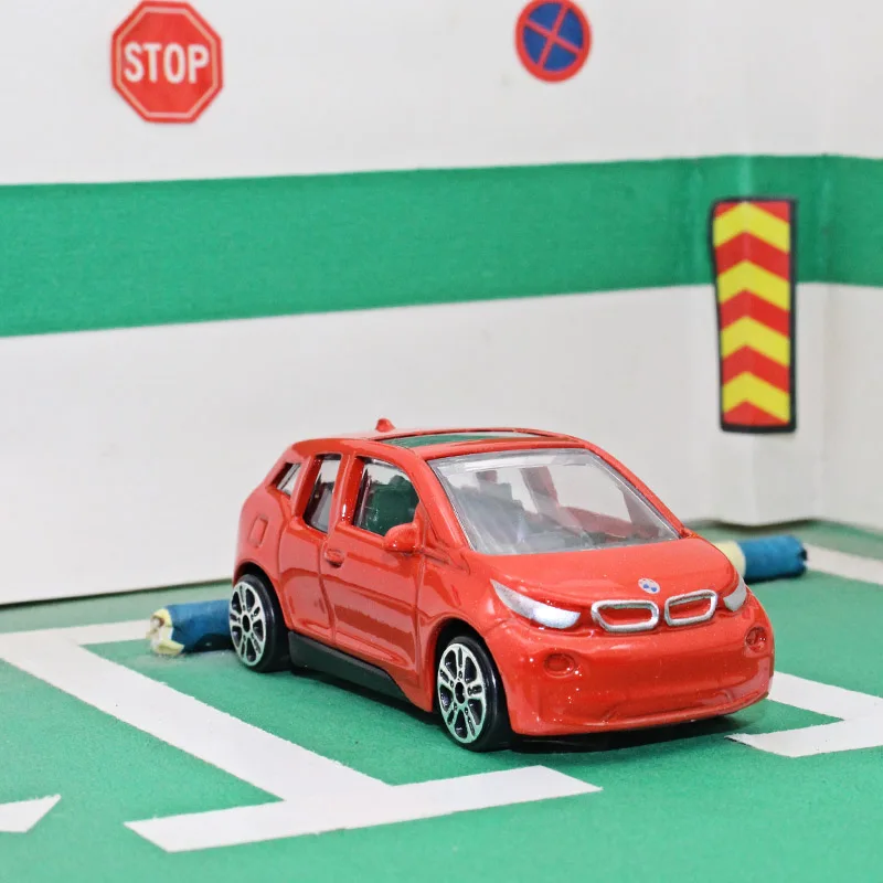 1:64 Jiaye Alloy car model BM business car Collection decoration kids toys easy to carry Give your child the best gift
1:64 Jiaye Alloy car model BM business car Collection decoration kids toys easy to carry Give your child the best gift