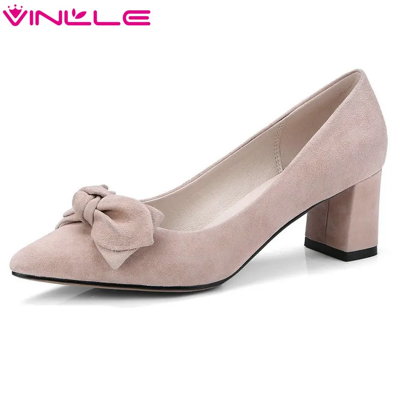 VINLLE 2018 Women Pumps leather Kid Suede Butterfly-Knot Square Med Heel Pointed Toe Black Ladies Wedding Shoes Size 34-40
VINLLE 2018 Women Pumps leather Kid Suede Butterfly-Knot Square Med Heel Pointed Toe Black Ladies Wedding Shoes Size 34-40