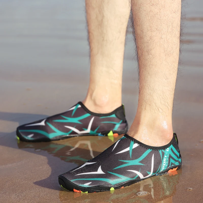 2019 Summer Water Shoes Men Light Women Water Shoes Comfortable adult Striped Colorful Beach Shoes Sneakers zapatillas mujer
2019 Summer Water Shoes Men Light Women Water Shoes Comfortable adult Striped Colorful Beach Shoes Sneakers zapatillas mujer
