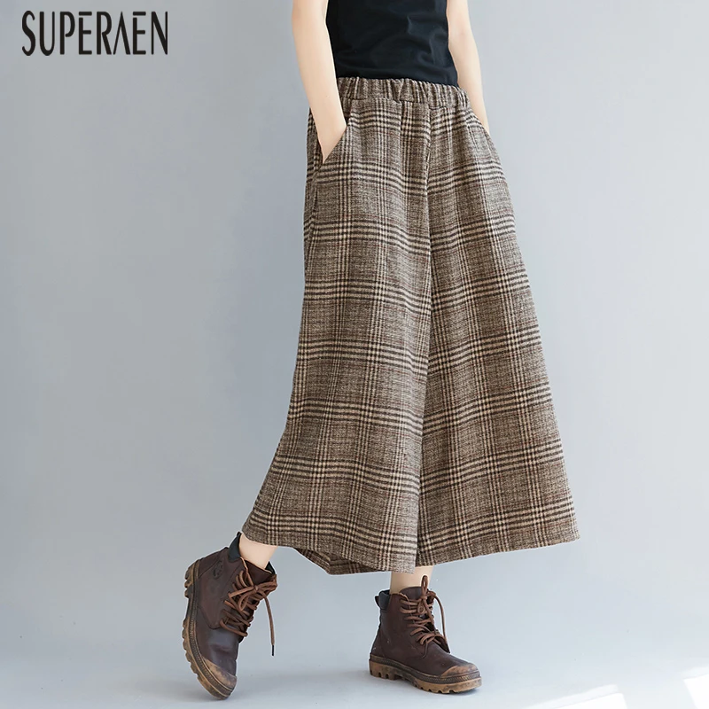SuperAen 2019 Autumn and Winter New Women Pants Cotton Wild Casual Elastic Waist Plaid Pluz Size Calf-length Pants Female
SuperAen 2019 Autumn and Winter New Women Pants Cotton Wild Casual Elastic Waist Plaid Pluz Size Calf-length Pants Female