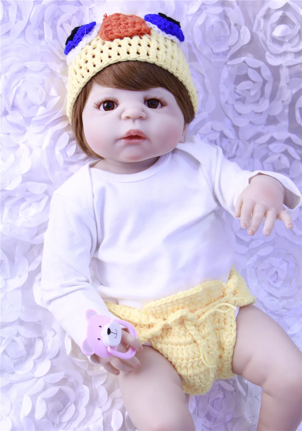 Cartoon Style 23 Inch Reborn Baby Doll real Silicone body Cosplay duck clothing girl baby Doll New Designed bonecas reborn
Cartoon Style 23 Inch Reborn Baby Doll real Silicone body Cosplay duck clothing girl baby Doll New Designed bonecas reborn
