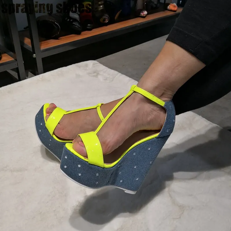 Neon Yellow Leather + Polka Dots Denim Women Wedge Sandals Peep Toe T Strap Lady High Heels Summer Sandals Platform Shoes Woman
Neon Yellow Leather + Polka Dots Denim Women Wedge Sandals Peep Toe T Strap Lady High Heels Summer Sandals Platform Shoes Woman
