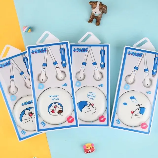 Cute Cartoon Doraemon 3.5mm In-Ear Stereo Earphone Kawaii Earbud With Microphone For iPhone Mobile Phone With Storage Box
Cute Cartoon Doraemon 3.5mm In-Ear Stereo Earphone Kawaii Earbud With Microphone For iPhone Mobile Phone With Storage Box