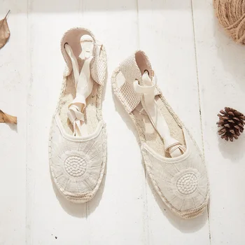 2019 spring and summer floral lace straw hemp bottom Roman strap fisherman shoes women's shoes
2019 spring and summer floral lace straw hemp bottom Roman strap fisherman shoes women's shoes