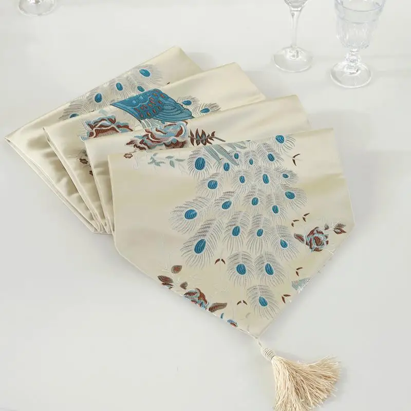European Style Random Color Silk Multifunction Table Runner with Peacock Feather Pattern Wedding Party Table Decoration
European Style Random Color Silk Multifunction Table Runner with Peacock Feather Pattern Wedding Party Table Decoration