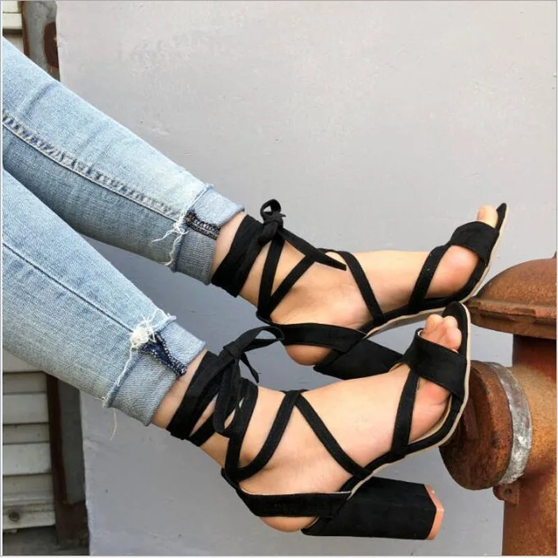 Chunky Heel Women Ankle Strap Gladiator Sandals Women's Summer Shoes Fashion Female Sandilas Cover Heel Flock Party Shoes
Chunky Heel Women Ankle Strap Gladiator Sandals Women's Summer Shoes Fashion Female Sandilas Cover Heel Flock Party Shoes