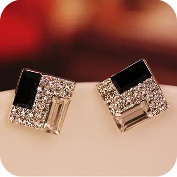 Promotion Europe Trendy Luxurious Elegant Black White Sparkling Bling Rhinestone Square Gem Stud Earrings E178
Promotion Europe Trendy Luxurious Elegant Black White Sparkling Bling Rhinestone Square Gem Stud Earrings E178