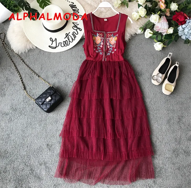 ALPHALMODA Vintage Embroidery Floral Cake Dress Single Breasted Sleeveless High Waist Slim Gauze Patchwork Ladies Sweet Vestidos
ALPHALMODA Vintage Embroidery Floral Cake Dress Single Breasted Sleeveless High Waist Slim Gauze Patchwork Ladies Sweet Vestidos