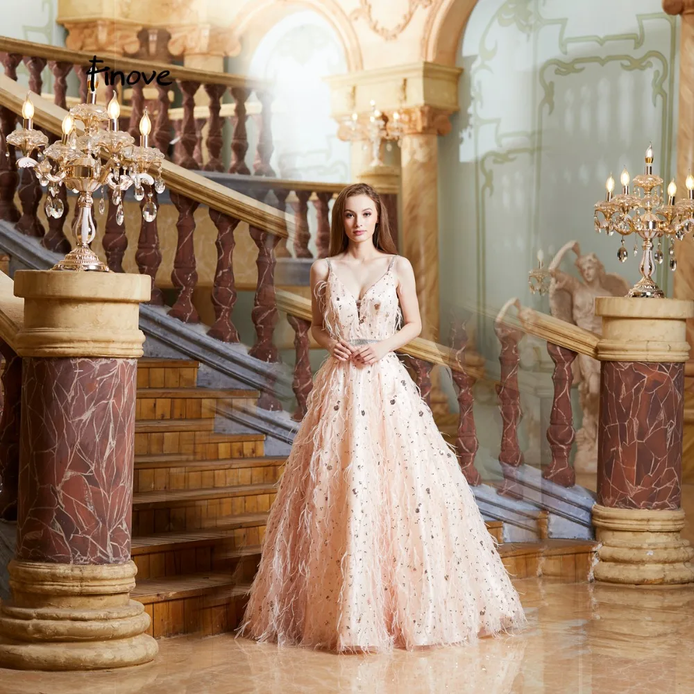 Finove New Evening Dress Long 2019 Sexy V Neck Spaghetti Strap Crystals Feather Tulle Sequin Floor Length Woman Party Dresses
Finove New Evening Dress Long 2019 Sexy V Neck Spaghetti Strap Crystals Feather Tulle Sequin Floor Length Woman Party Dresses