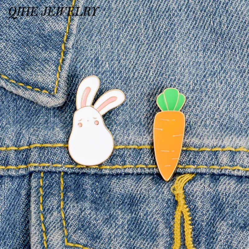 QIHE JEWELRY Bunny and Carrot Pins White Rabbit Lapel pin Easter Bunny Jewelry Animal Enamel pin Brooches for Rabbit lover
QIHE JEWELRY Bunny and Carrot Pins White Rabbit Lapel pin Easter Bunny Jewelry Animal Enamel pin Brooches for Rabbit lover