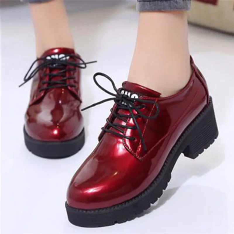 Spring and Autumn English High-heeled Round-toed Single Shoes Lace Painted Thick-heeled Shoes
Spring and Autumn English High-heeled Round-toed Single Shoes Lace Painted Thick-heeled Shoes