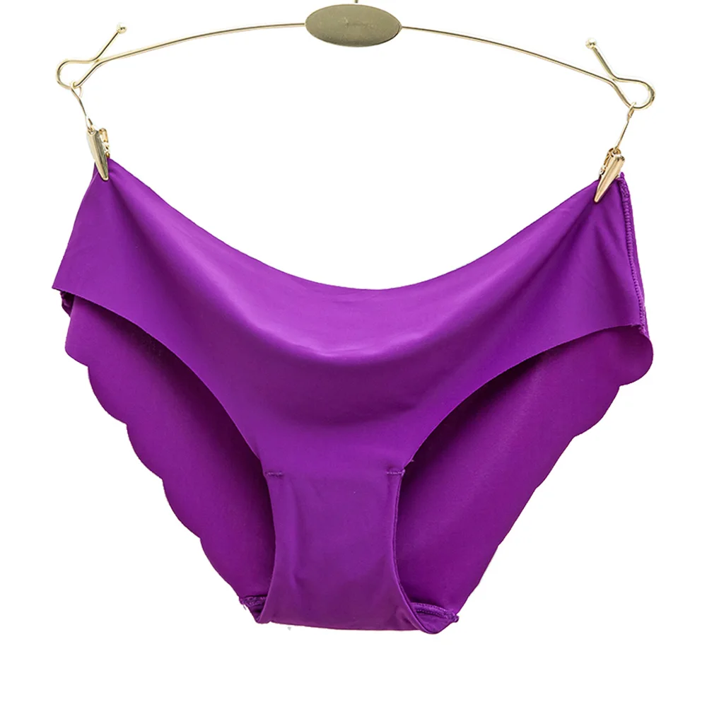 Women lingerie One-piece seamless panty Ice Silk Low-Rise sexy Simple panties 90% nylon 10% spandex Comfortable underwear Briefs
Women lingerie One-piece seamless panty Ice Silk Low-Rise sexy Simple panties 90% nylon 10% spandex Comfortable underwear Briefs