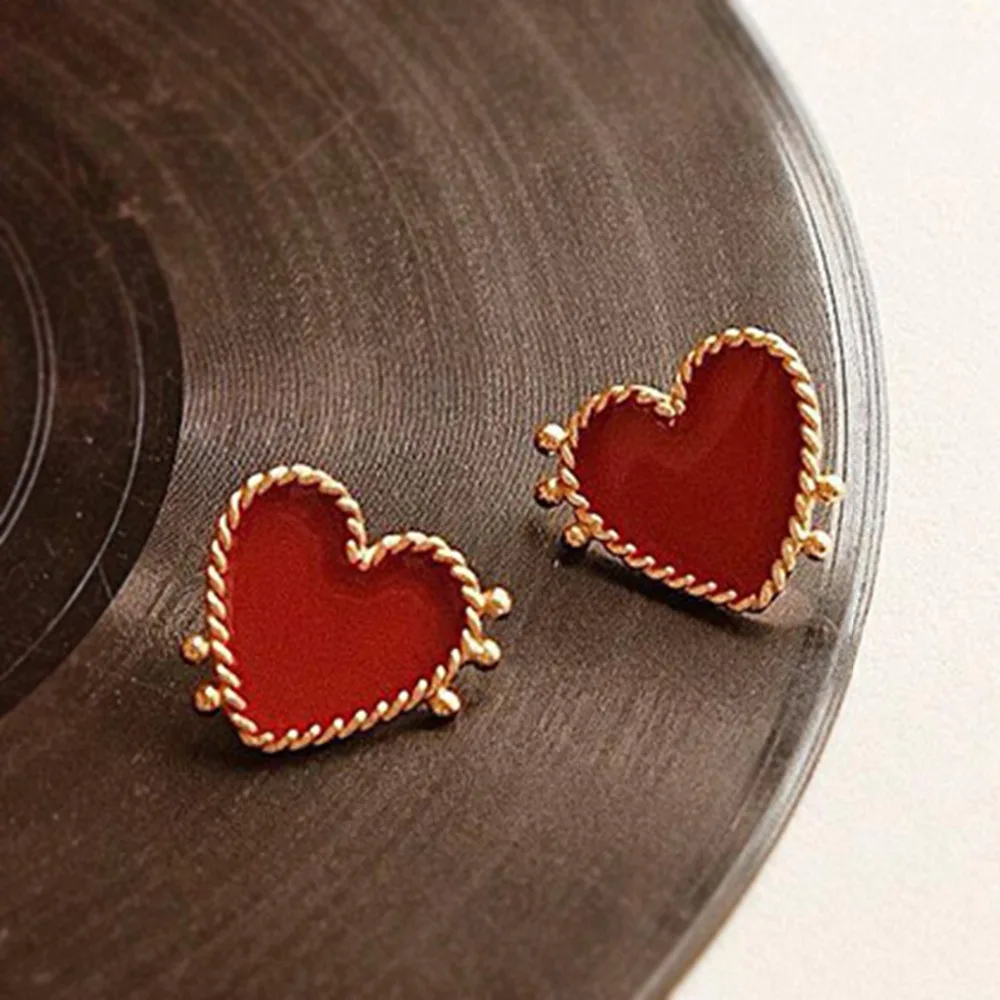 Fashion Red Heart-shaped Drop Earrings For Women Gold Punk Dangle Earring Brincos Statement Jewelry Party Gift New 2019
Fashion Red Heart-shaped Drop Earrings For Women Gold Punk Dangle Earring Brincos Statement Jewelry Party Gift New 2019