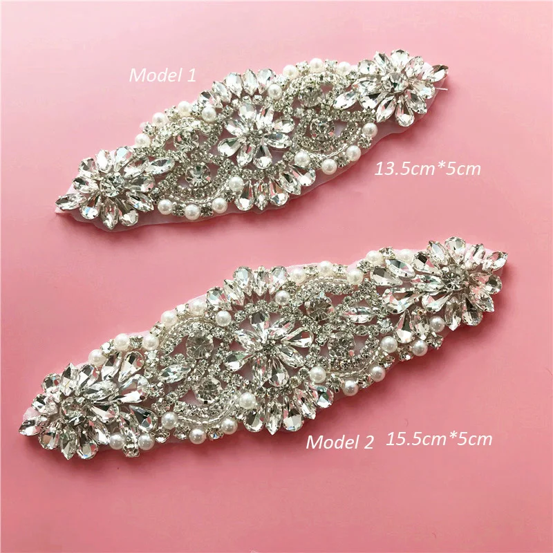 Wedding Rhinestone Applique Patches with Crystals Diamant Beaded Bridal Applique for Dresses Belts Bags Headpieces Shoes
Wedding Rhinestone Applique Patches with Crystals Diamant Beaded Bridal Applique for Dresses Belts Bags Headpieces Shoes