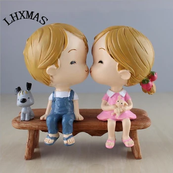 Resin Crafts Decoration Couple Dolls Figurine With Chair Creative Girlfriend Gift Birthday Warm Home Decorations E444
Resin Crafts Decoration Couple Dolls Figurine With Chair Creative Girlfriend Gift Birthday Warm Home Decorations E444