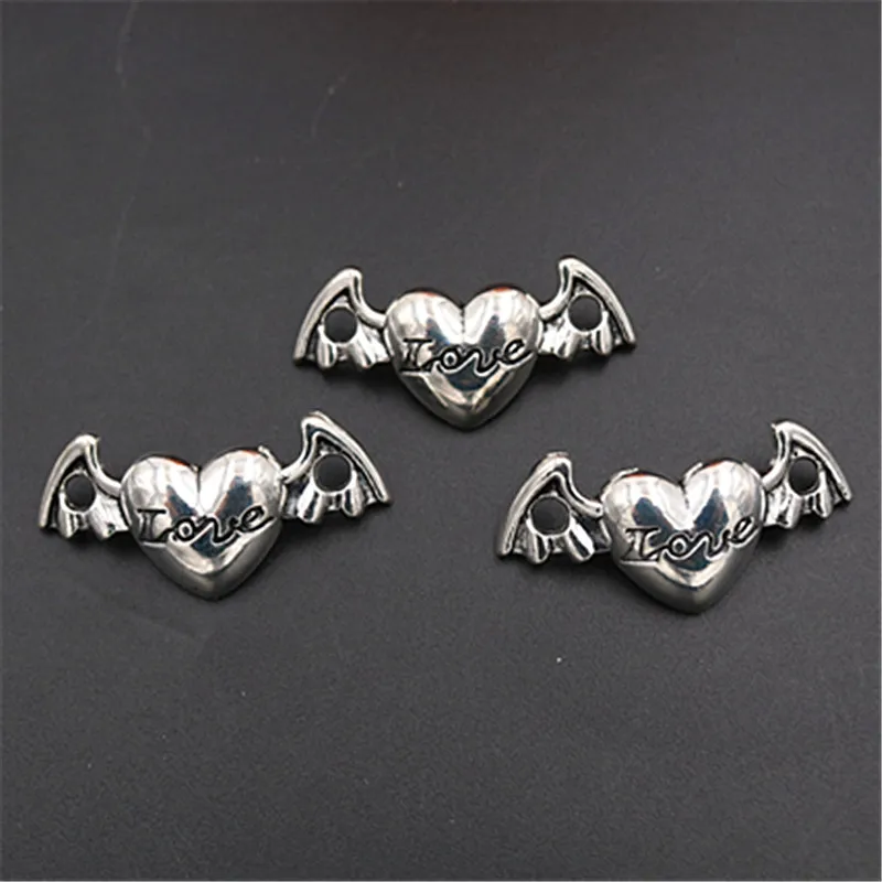 6pcs Silver Plated Adouble Wings Love Heart Charm Pendant Halloween Bracelet Necklace DIY Metal Jewelry Making 42*17mm A1490
6pcs Silver Plated Adouble Wings Love Heart Charm Pendant Halloween Bracelet Necklace DIY Metal Jewelry Making 42*17mm A1490