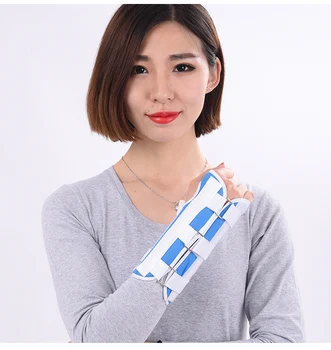 Wrist fracture fixed with foot radius fracture surgery gear hand hand wrist cuffs with a breathable neck splint
Wrist fracture fixed with foot radius fracture surgery gear hand hand wrist cuffs with a breathable neck splint
