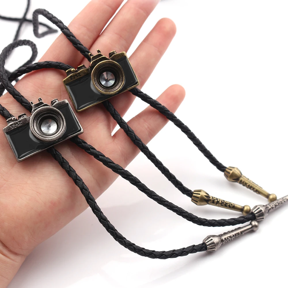 2019 Fashion Vintage Mini Camera Necklace Cowhide Rope Men Women Long Sweater Chain Pendant Necklace Gift Jewelry Free shipping
2019 Fashion Vintage Mini Camera Necklace Cowhide Rope Men Women Long Sweater Chain Pendant Necklace Gift Jewelry Free shipping