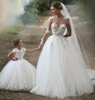 Cute White Flower Girl Dresses 3D Applique Special Occasion Dresses for Children Communion Gown Pageant Birthday Custom Dress
Cute White Flower Girl Dresses 3D Applique Special Occasion Dresses for Children Communion Gown Pageant Birthday Custom Dress