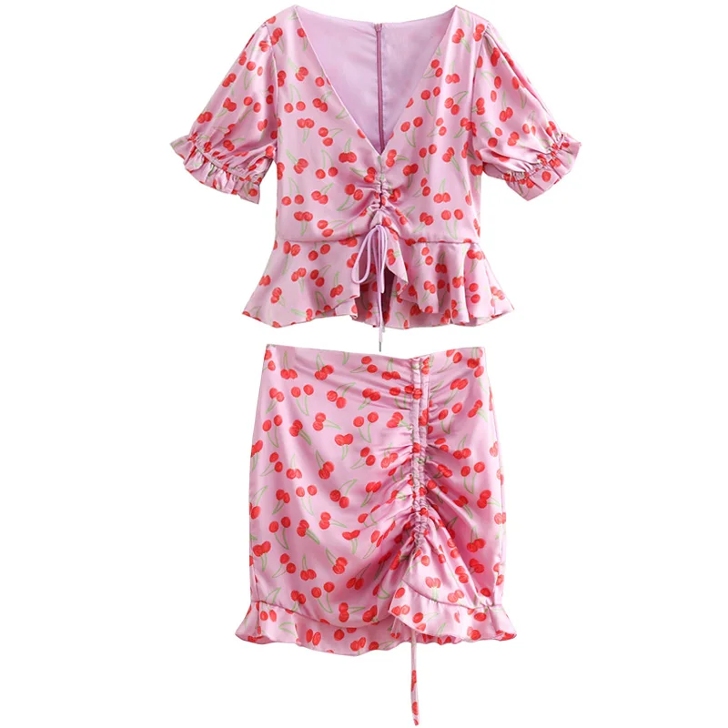 Set blouse high waist short skirt two-piece 2019 spring and summer new Slim V-neck temperament short-sleeved women's clothes
Set blouse high waist short skirt two-piece 2019 spring and summer new Slim V-neck temperament short-sleeved women's clothes