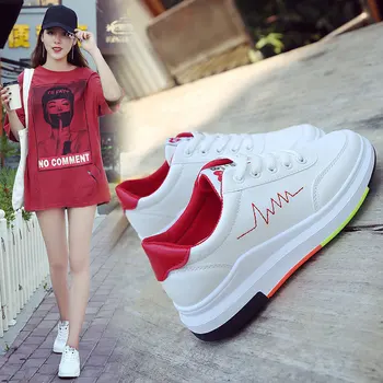 Women Sneakers Plus Size Outdoor Light Comfortable Lace up Sports Shoes Women 2019 Fashion Women Running Shoes Athletic Shoes 
Women Sneakers Plus Size Outdoor Light Comfortable Lace up Sports Shoes Women 2019 Fashion Women Running Shoes Athletic Shoes