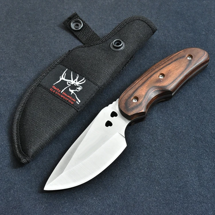 3751987494_1848045827