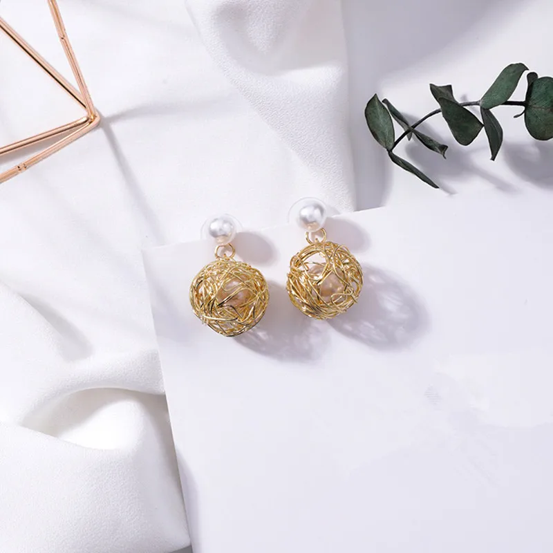 Dominated Wome Fashionable Personality Joker hipster earrings Concise Creative Pearl Drop Earrings Jewelry
Dominated Wome Fashionable Personality Joker hipster earrings Concise Creative Pearl Drop Earrings Jewelry