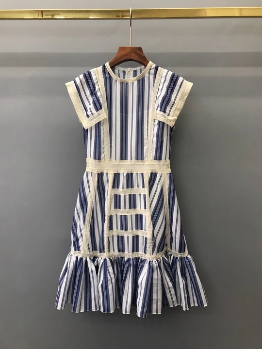 Summer 2019 new women's round collar lotus leaf edge stitching lace striped short sleeve dress 513
Summer 2019 new women's round collar lotus leaf edge stitching lace striped short sleeve dress 513